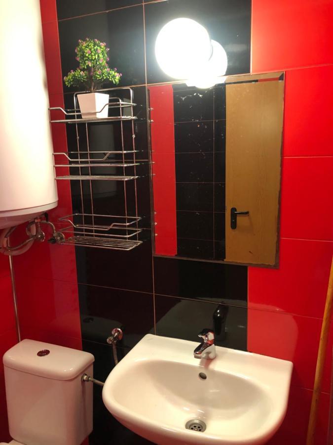 Milos Apartments Поморие Экстерьер фото