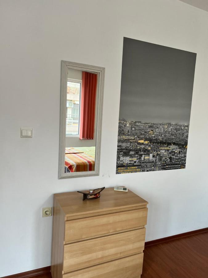 Milos Apartments Поморие Экстерьер фото