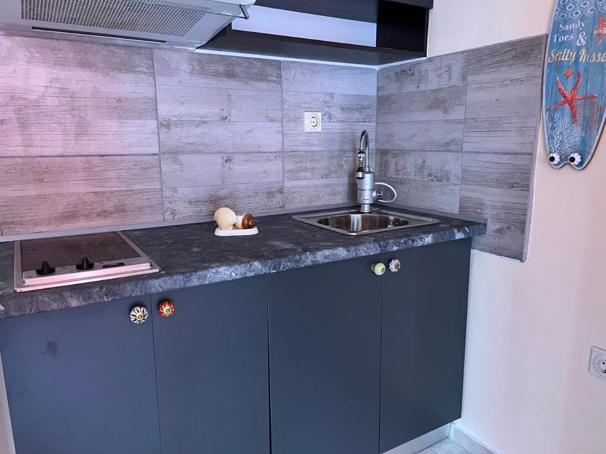 Milos Apartments Поморие Экстерьер фото
