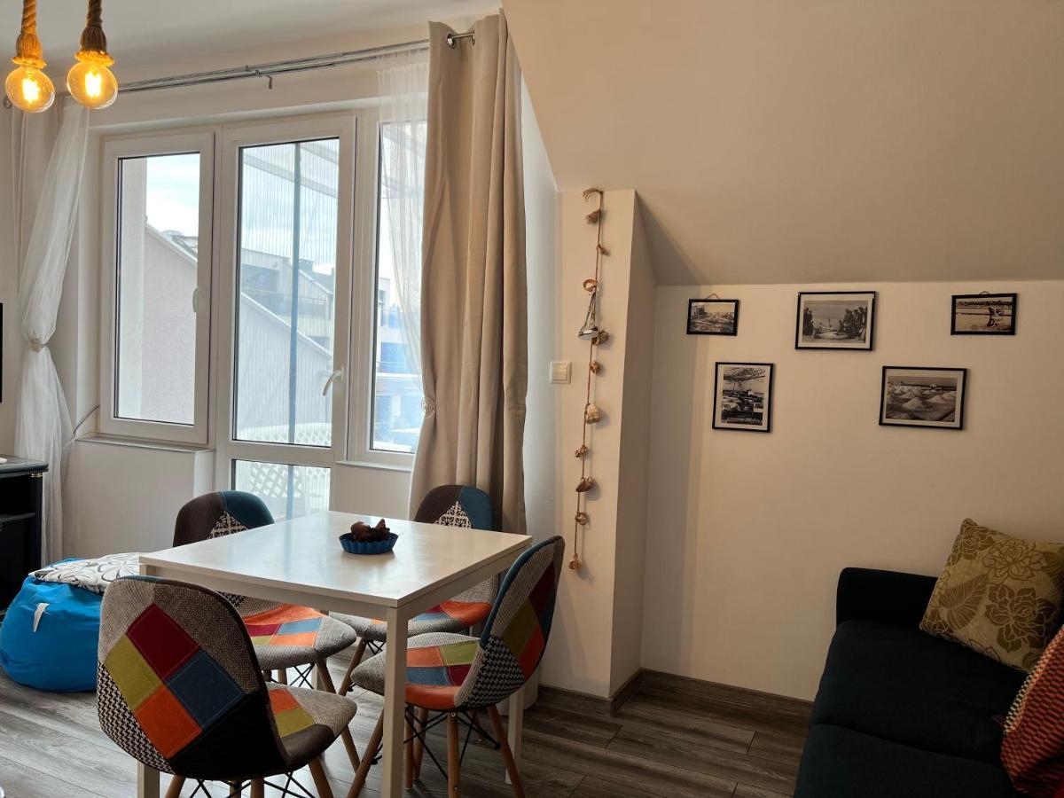 Milos Apartments Поморие Экстерьер фото