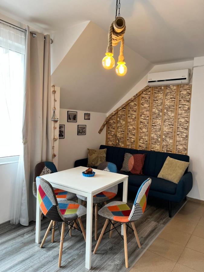 Milos Apartments Поморие Экстерьер фото