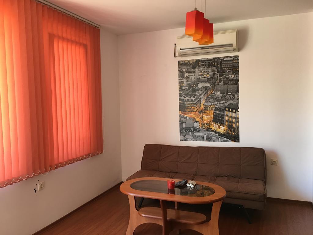 Milos Apartments Поморие Экстерьер фото